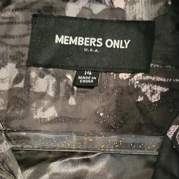 Camo Print Zip-Up Jacket in Olive Green and White - Picture 7 of 7